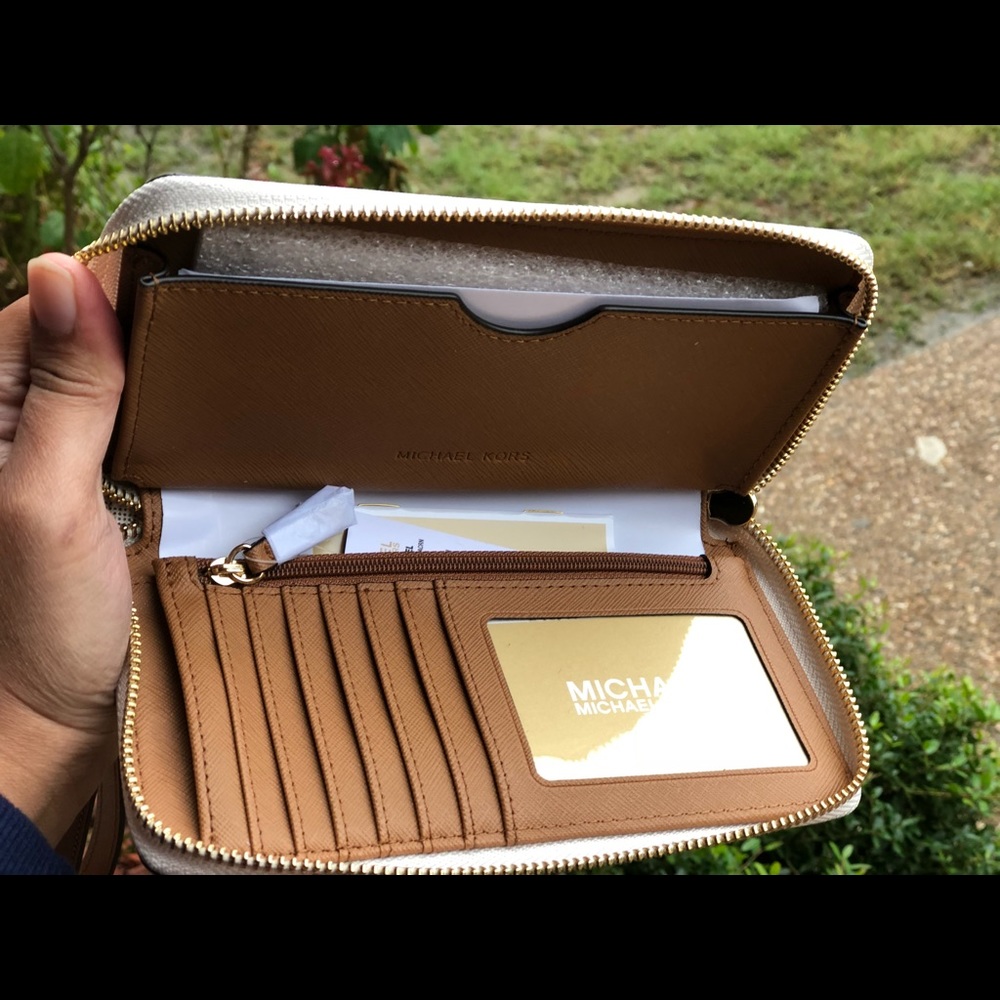 Michael kors jet set travel LG flat phone case - Picture 7 of 7